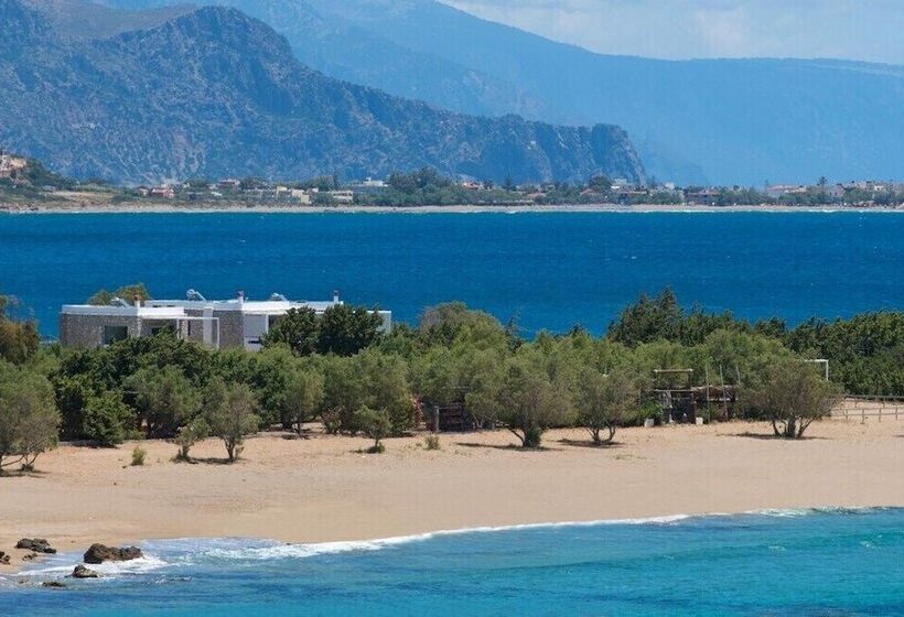 Cedar Bay Beachside Villas