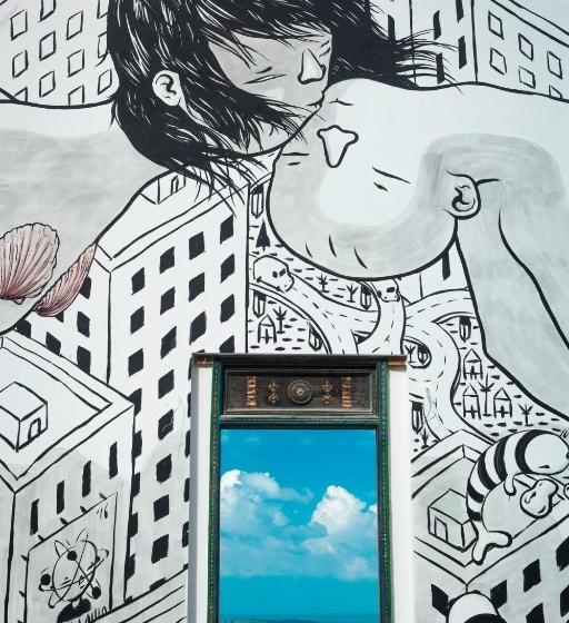 هتل Charming Fox Samui Adults Only