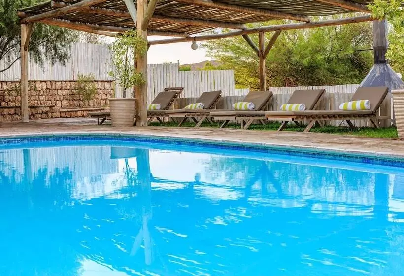 هتل Elegant Desert Lodge