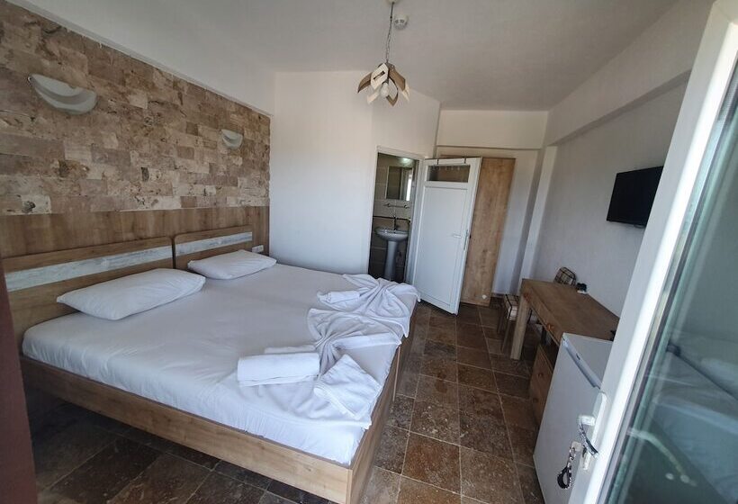 هتل Gokceada Batihan