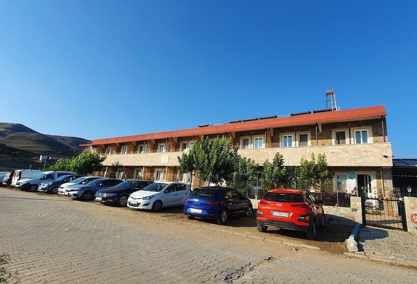 هتل Gokceada Batihan