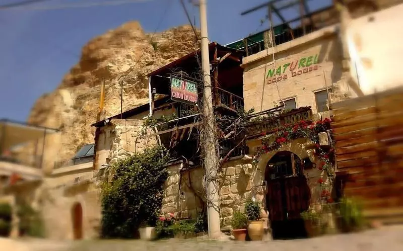 هتل Naturels Cave House