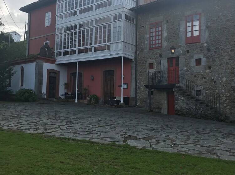 فندق Rural Palacio De Libardon