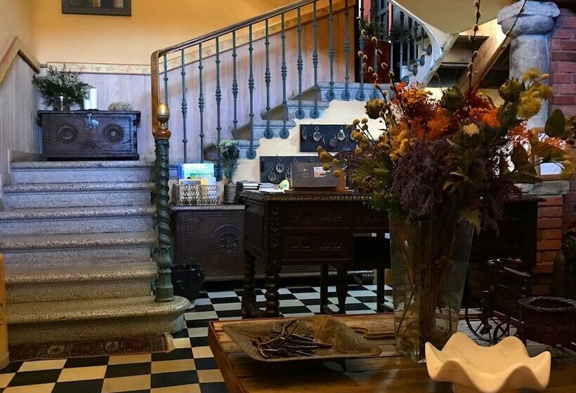 فندق Rural Palacio De Libardon