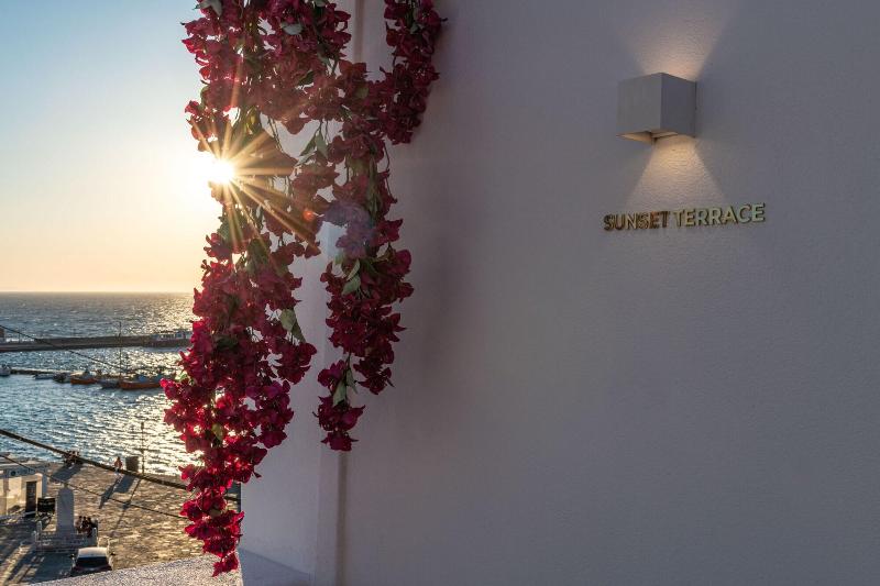 هتل The Townhouse Mykonos