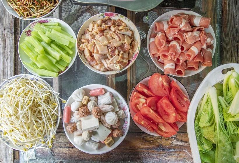 Lijiang Family And Hostel Inn