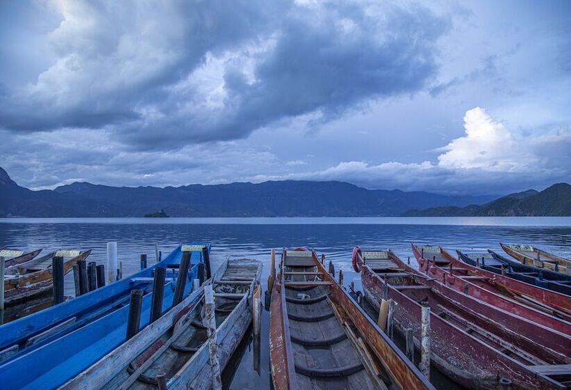 Lijiang Family And Hostel Inn