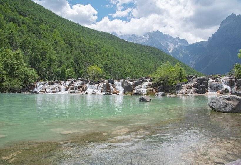 Lijiang Family And Hostel Inn