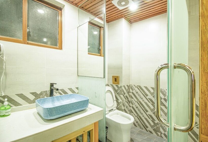 Lijiang Family And Hostel Inn