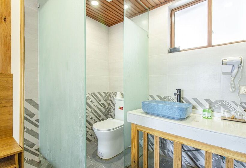 Lijiang Family And Hostel Inn