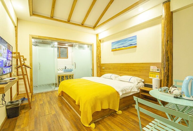 Lijiang Family And Hostel Inn
