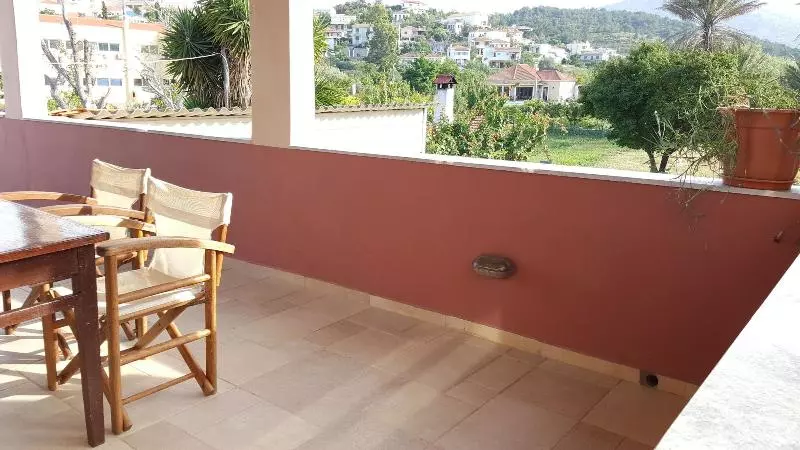 پانسیون Agroktima