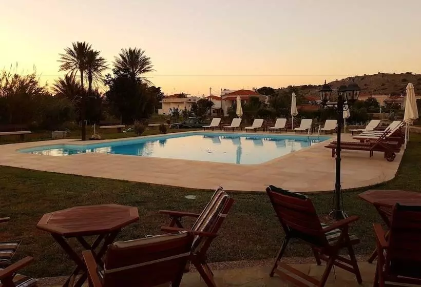 پانسیون Agroktima