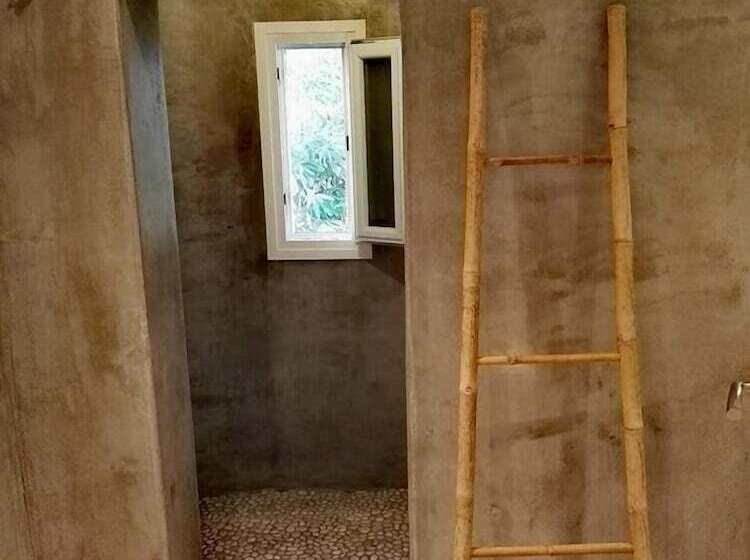 פנסיון Bellou Suites