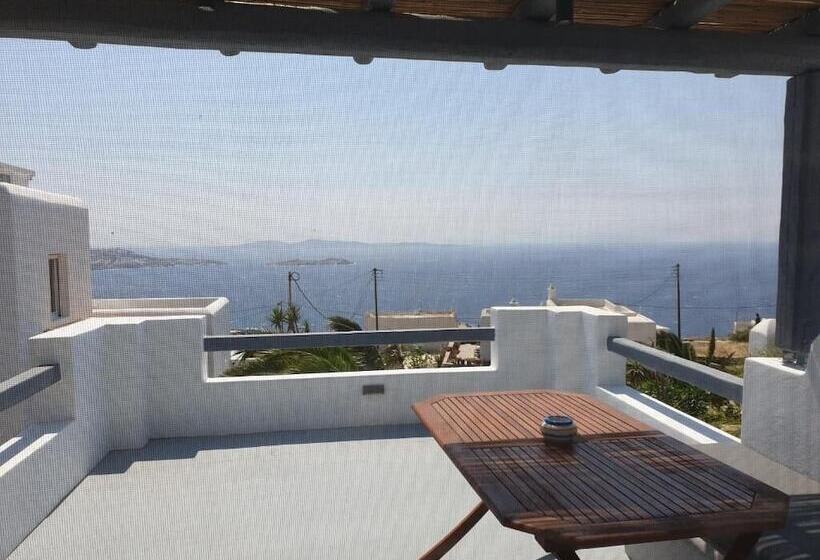 פנסיון Bellou Suites