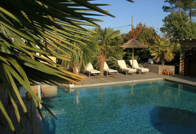 ペンション La Varangue