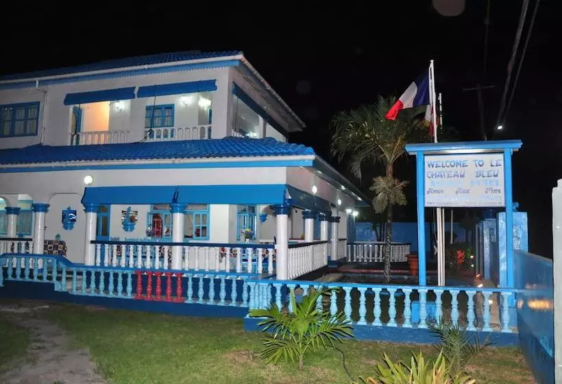 پانسیون Le Chateau Bleu