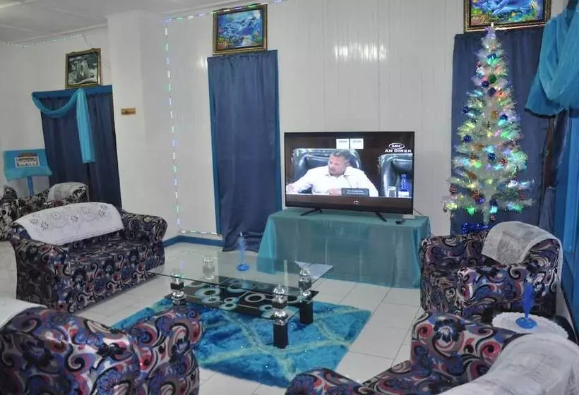 پانسیون Le Chateau Bleu