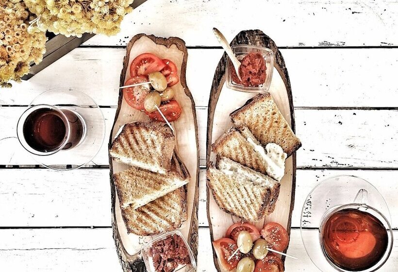 Peremere Alacati Otel