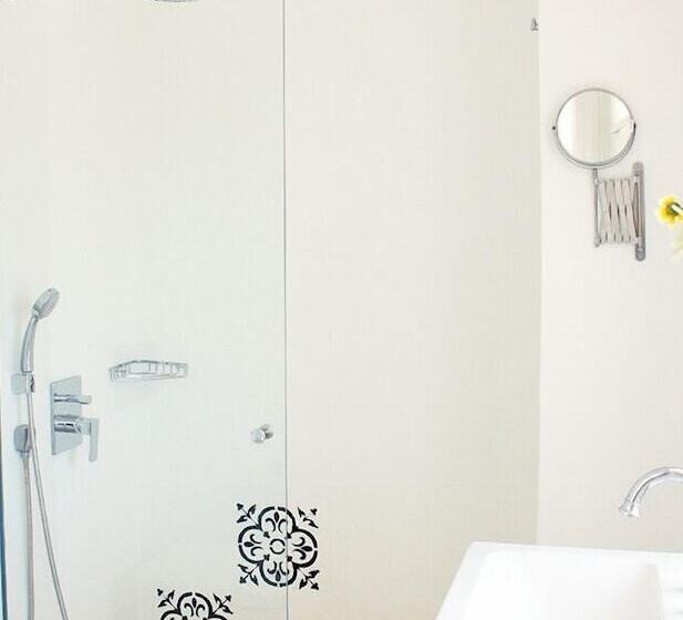 Peremere Alacati Otel