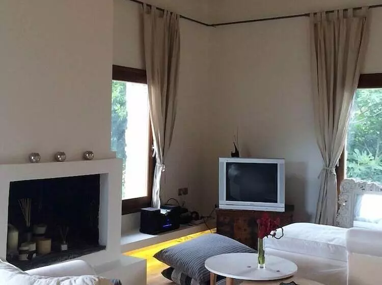 Villa Thermi