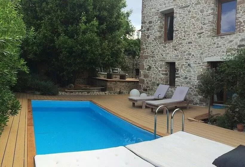 Villa Thermi