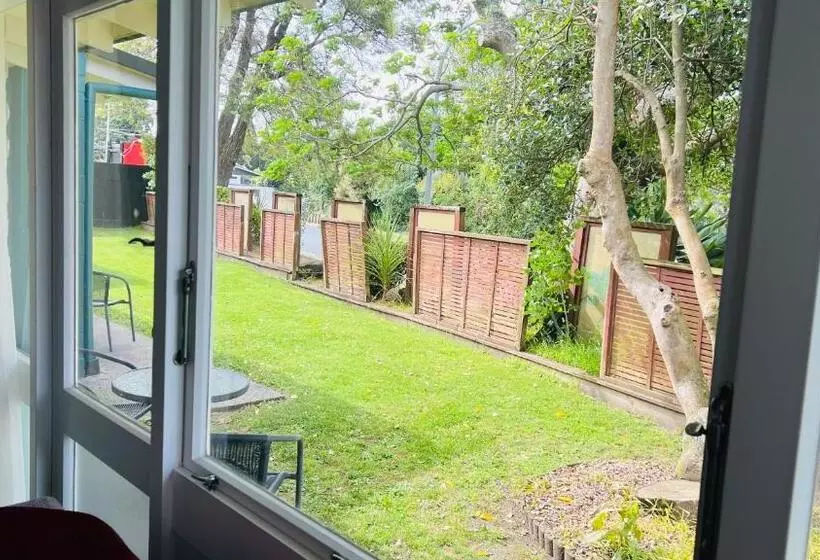 18th Avenue Thermal Motel