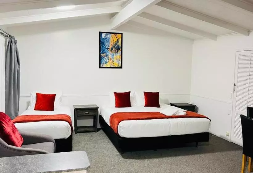 18th Avenue Thermal Motel