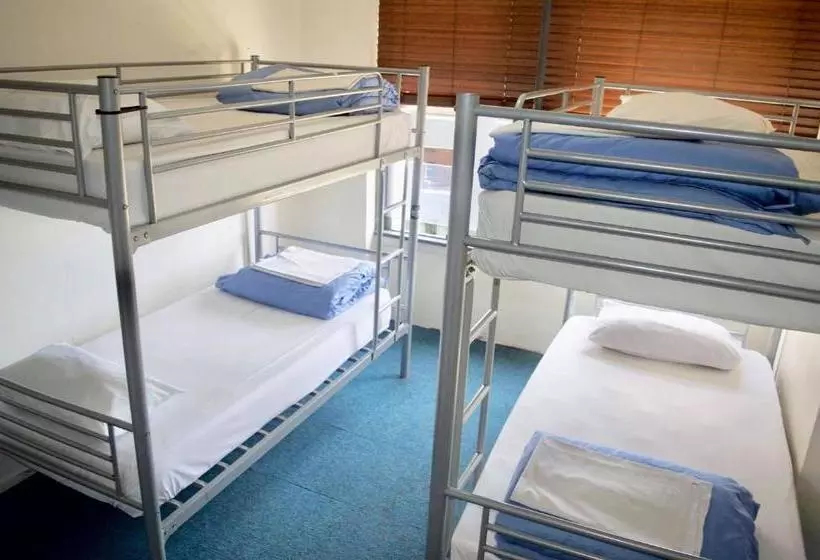 호스텔 The Station Backpackers