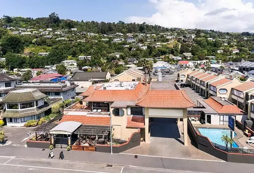 酒店 The Beachcomber