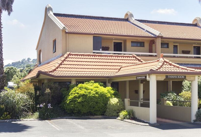 فندق The Beachcomber