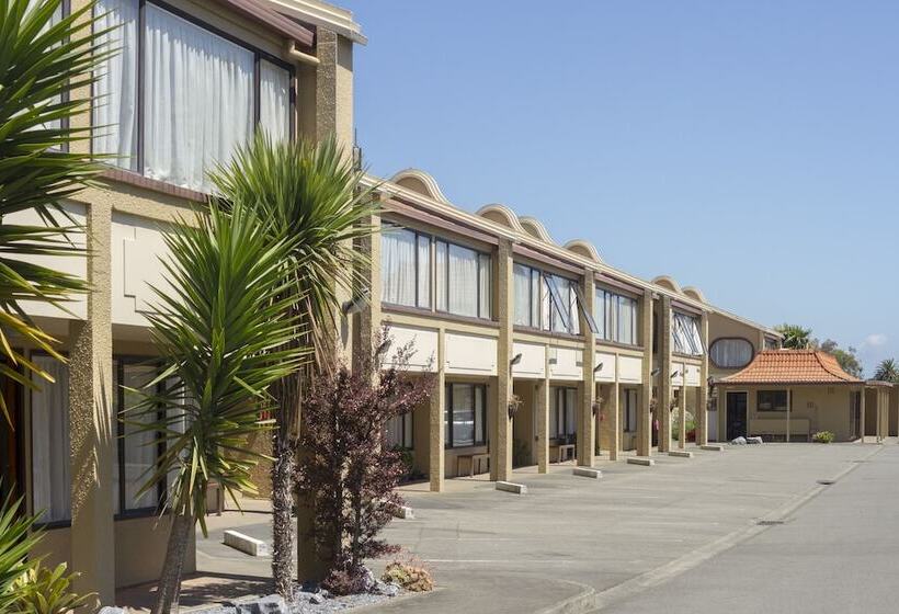 فندق The Beachcomber