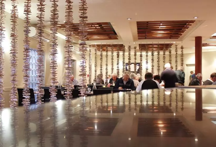 酒店 The Beachcomber