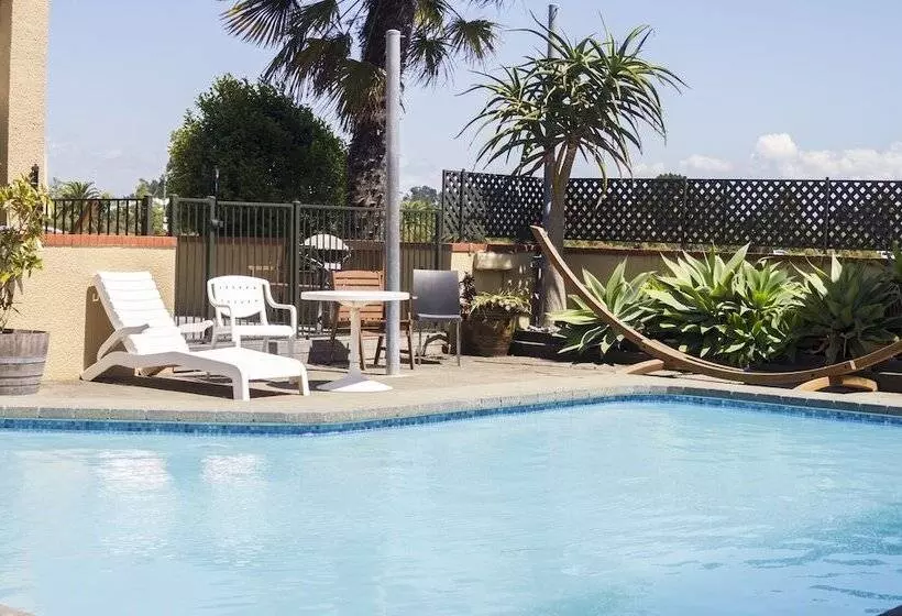 酒店 The Beachcomber