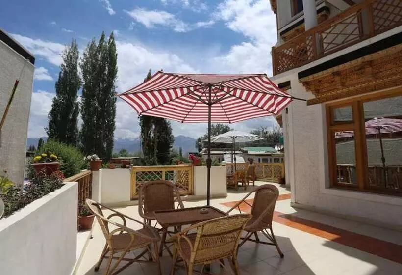 ホテル Himalayan Retreat Karzoo