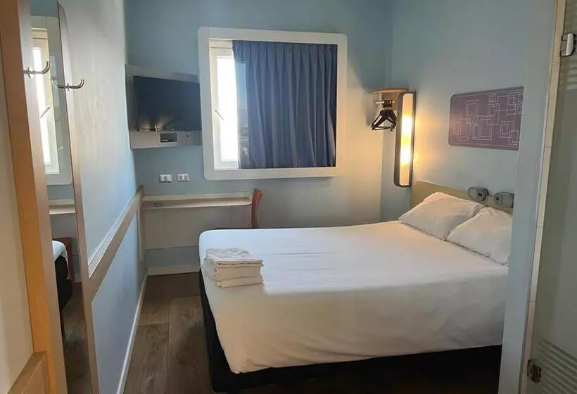 ホテル Ibis Budget Copiapo