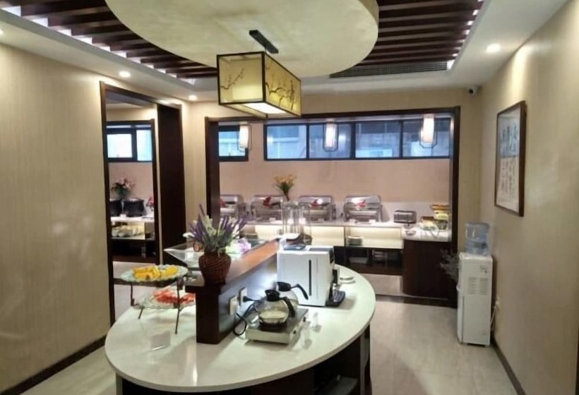 Отель Metropolo Xuzhou Pengcheng Square Golden Shield