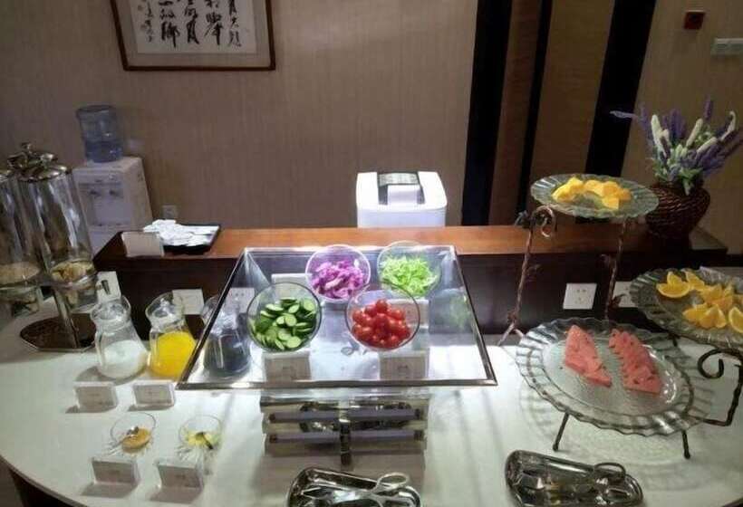 Отель Metropolo Xuzhou Pengcheng Square Golden Shield