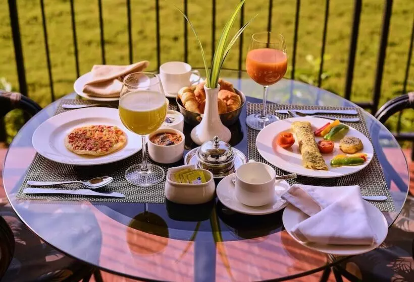 Hotelli Sterling Kanha