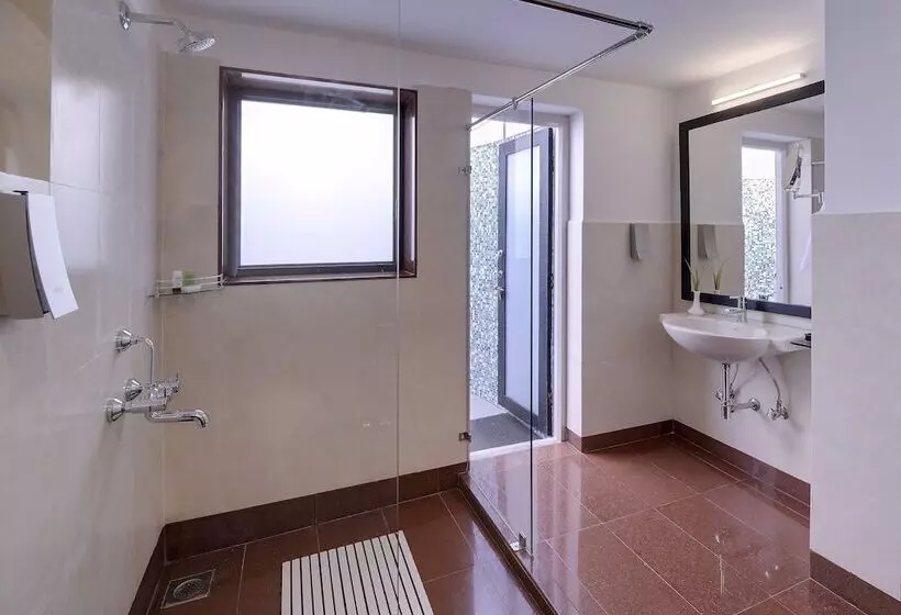 Hotelli Sterling Kanha