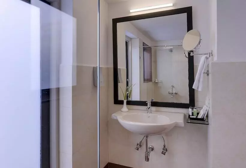 Hotelli Sterling Kanha