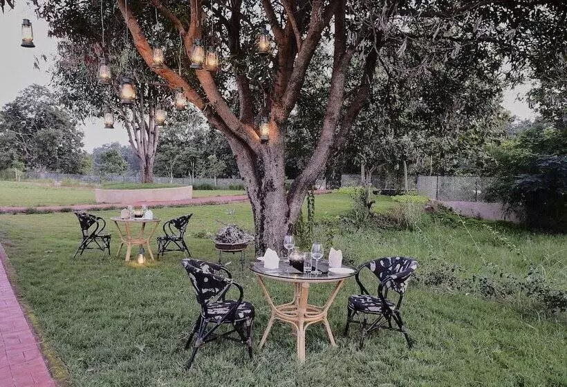 Hotelli Sterling Kanha