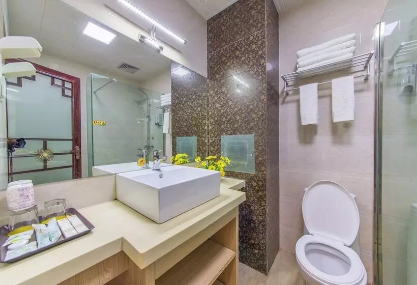 Hotelli The Home Of Art And Painting