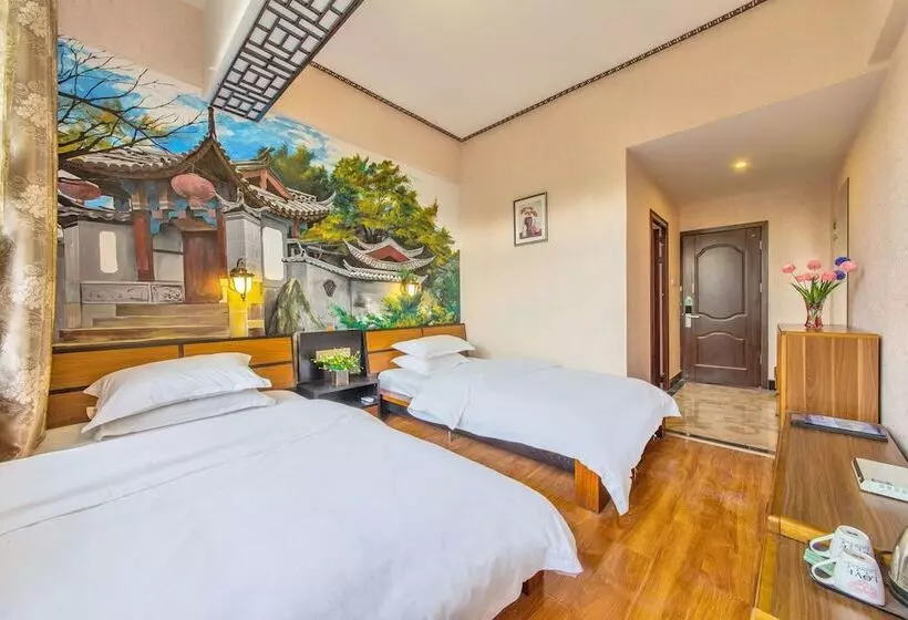 Hotelli The Home Of Art And Painting