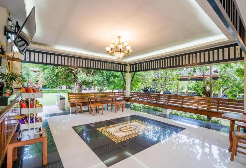 Hotel Tontan Resort Chaam