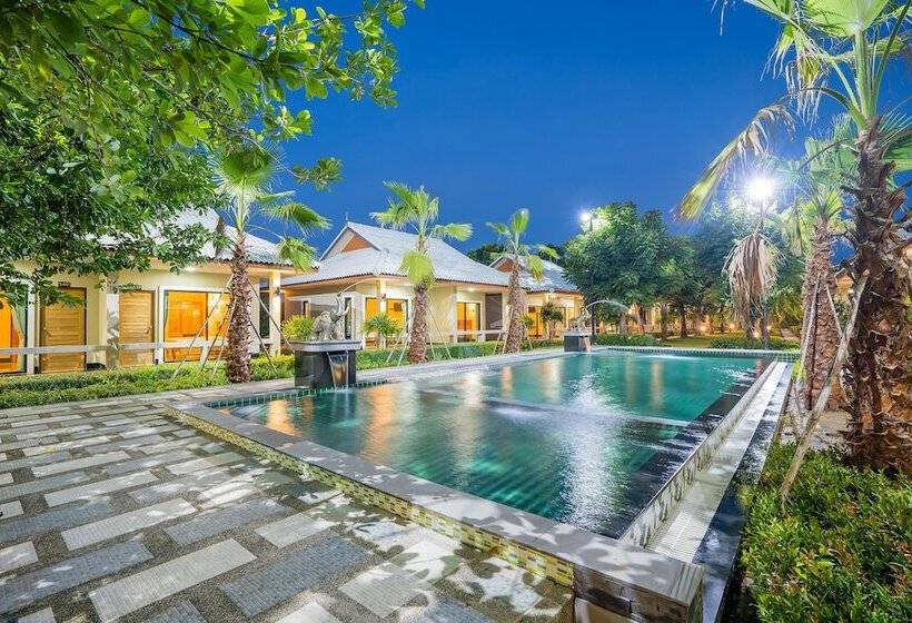 Hotel Tontan Resort Chaam