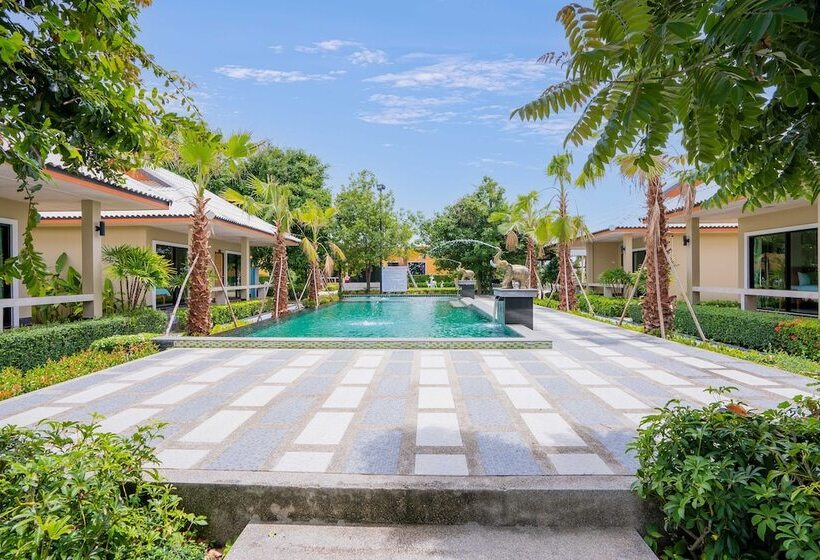 Hotel Tontan Resort Chaam