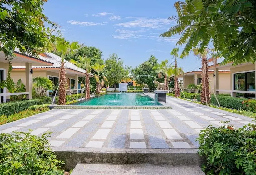 Hotelli Tontan Resort Chaam