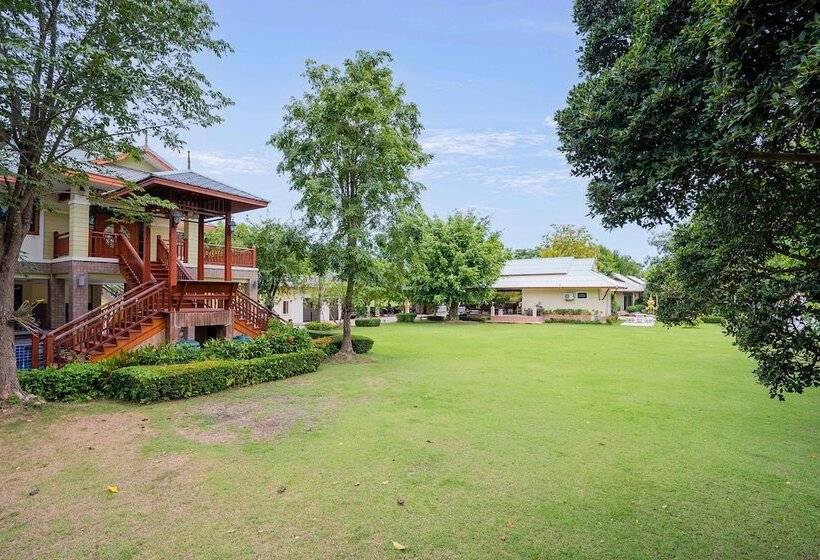 Hotel Tontan Resort Chaam