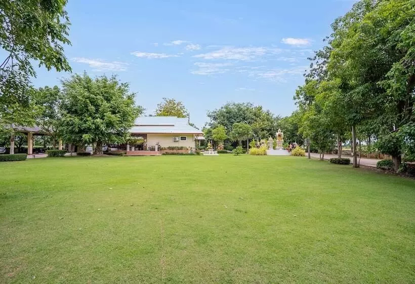 Hotelli Tontan Resort Chaam